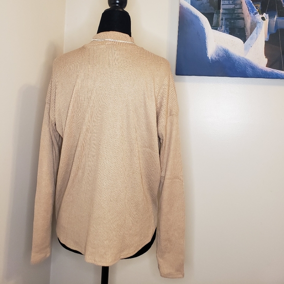 Sweater - Picture 2 of 3